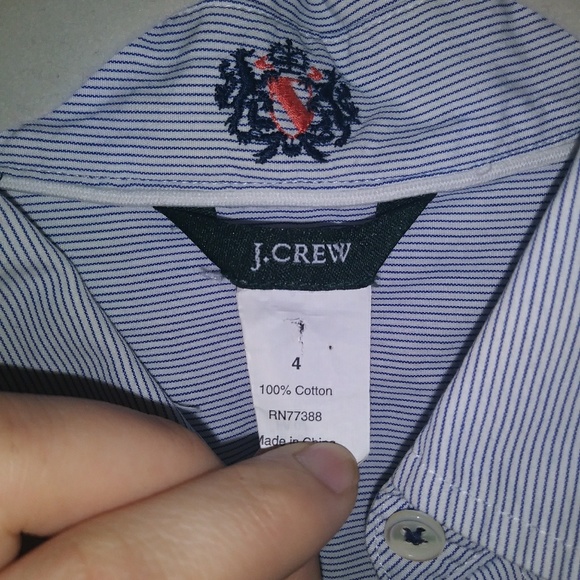 J C Crew. Blue striped/Button Down shirt,size 4 - Picture 2 of 2